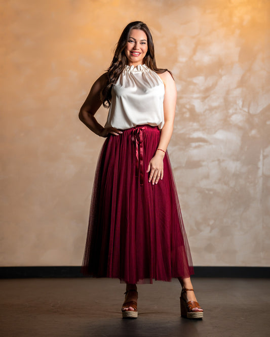 Lange Bordeauxrode Tule Rok – Elegant & Gevoerd